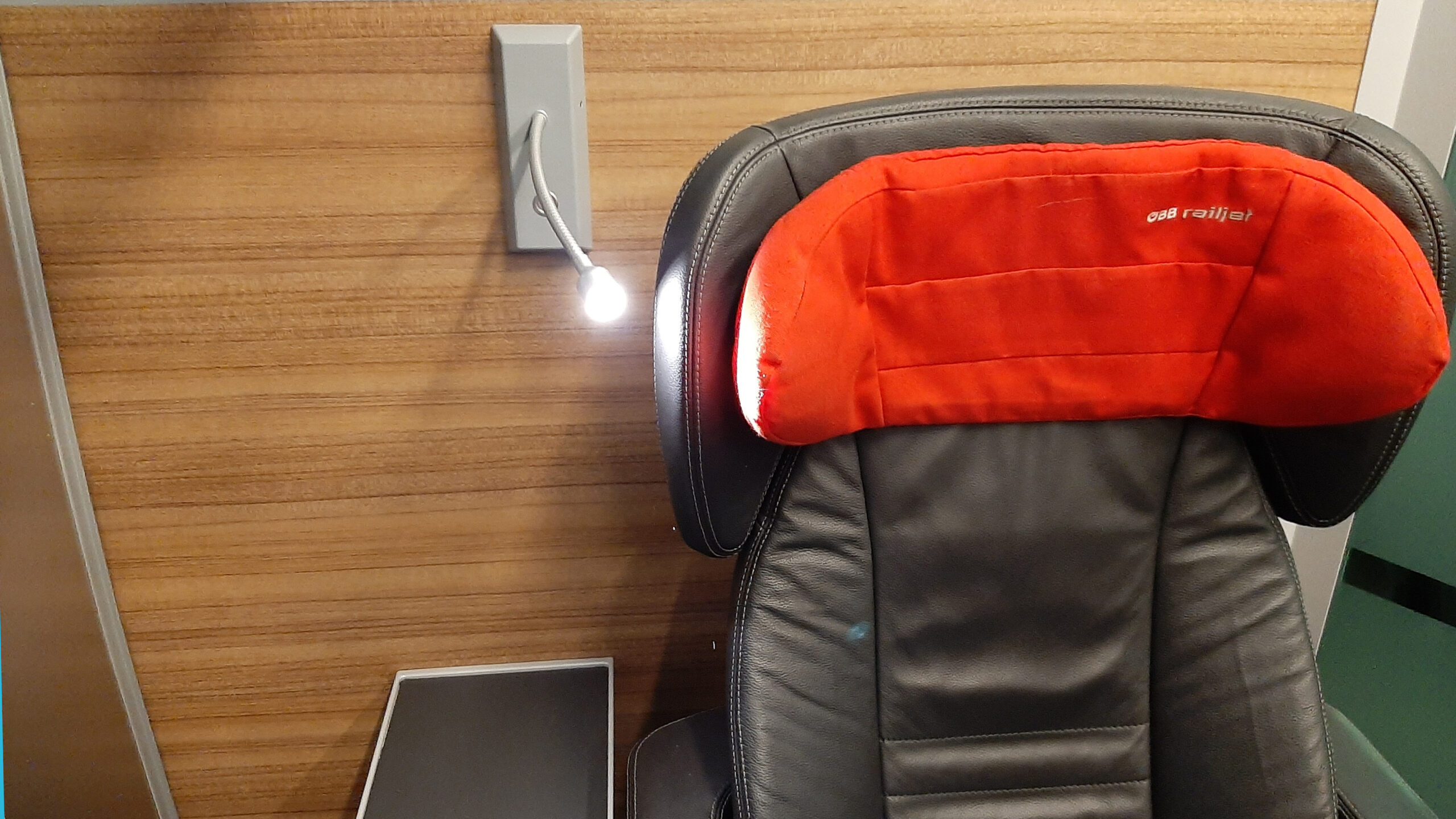 New Reading Light for more passenger comfort
